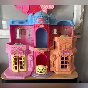 Vintage Fisher Price 2001 Sweet Streets Pink Dollhouse Mini Manson W/ Elevator